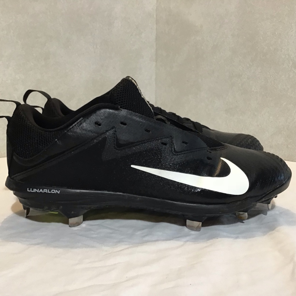 Nike Vapor Ultrafly Baseball Cleats. Size: 9.5